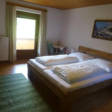 Haus Bergkranz Нойштифт-им-Штубайталь